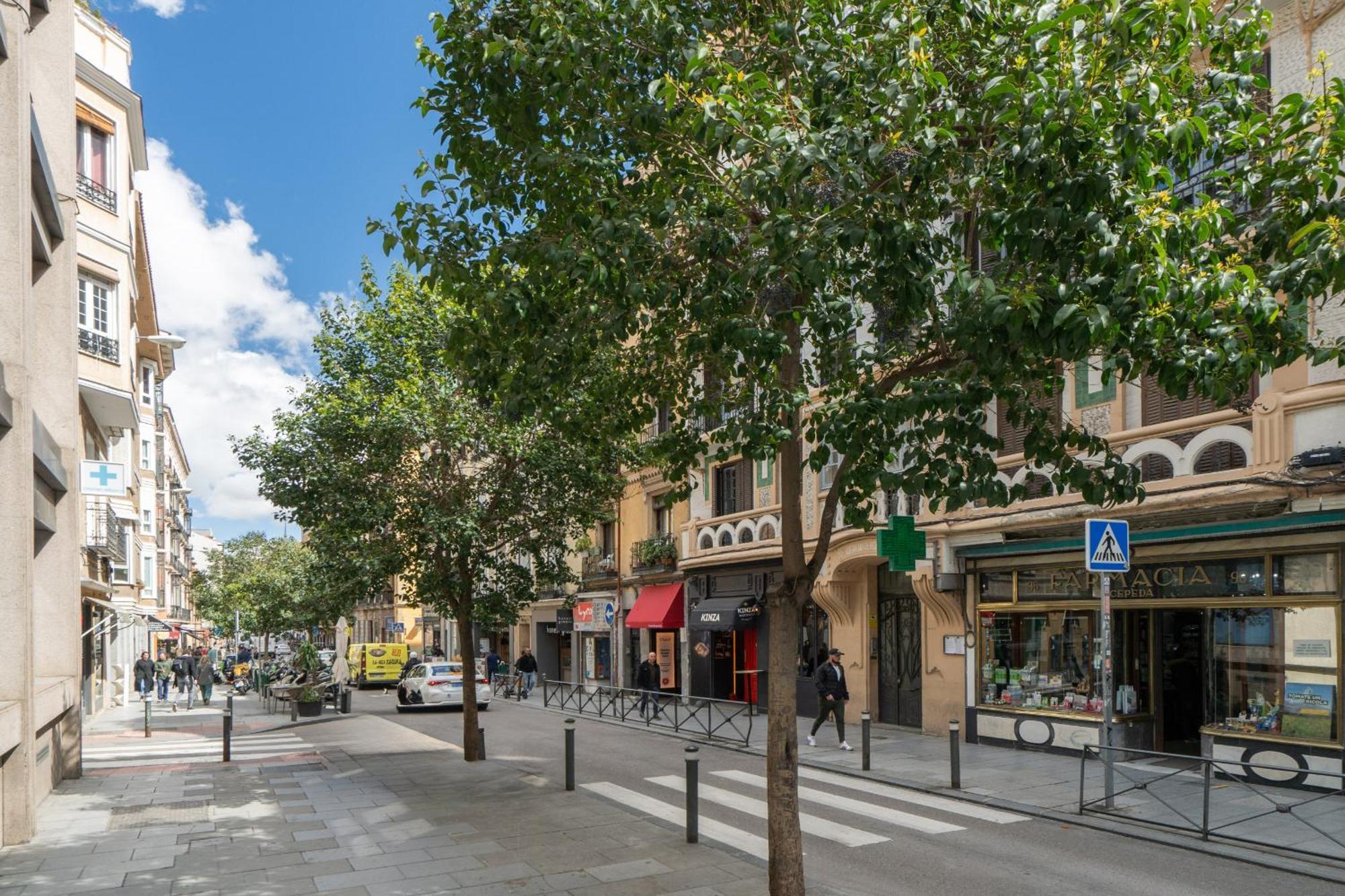 Apartamento En Chueca Para 4 Personas Alquiler Temporal Madrid Exteriér fotografie